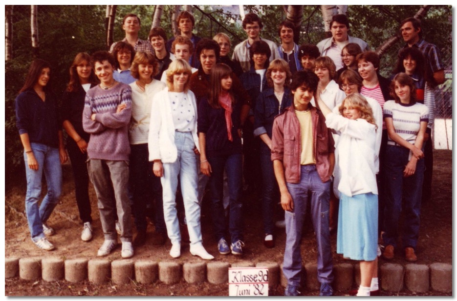 < 1982 - Klasse 9d >